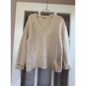 H&M Cream V-Neck Oversized Cable Knit Sweater